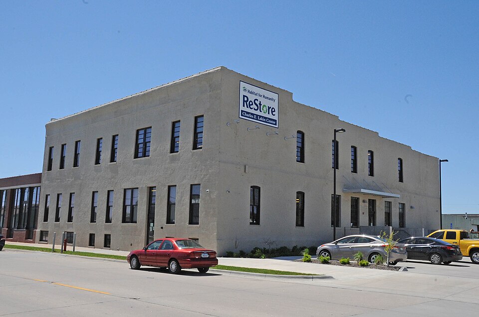 Photograph of Sandwich-Marseilles Manufacturing Building