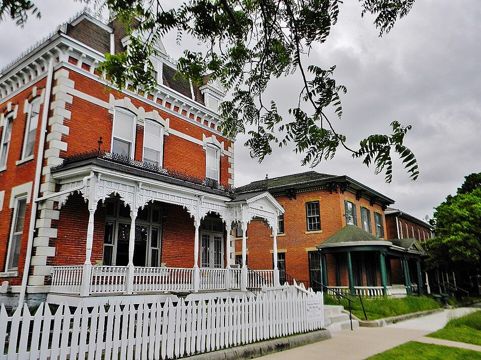 Photograph of Park-to-Park Residential Historic District