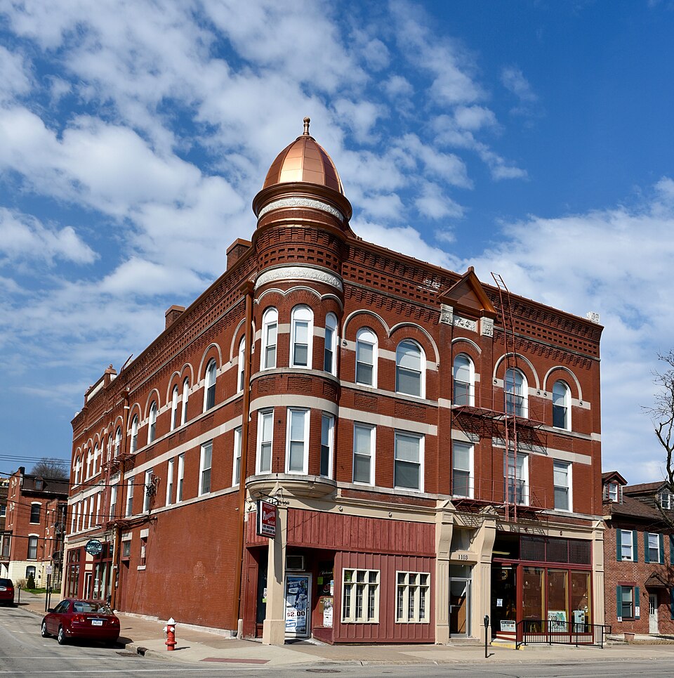 Photograph of Upper Iowa Street Historic District