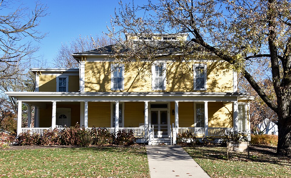 Photograph of Harlan-Lincoln House