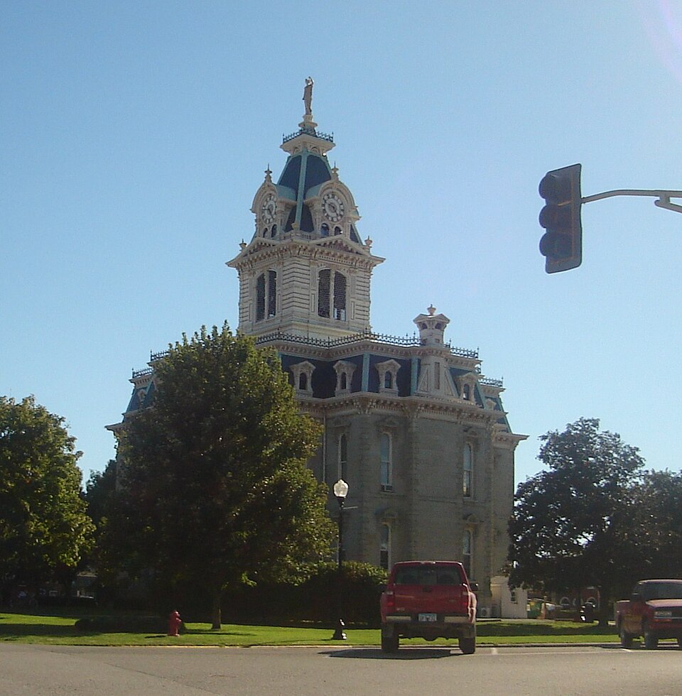 Photograph of Davis County Courthouse