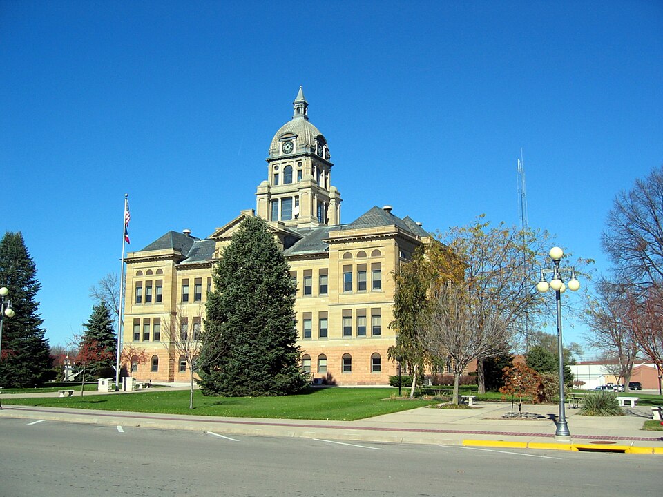 Photograph of Benton County Courthouse