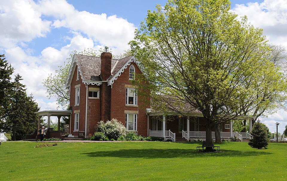 Photograph of C.D. Bevington House and Stone Barn