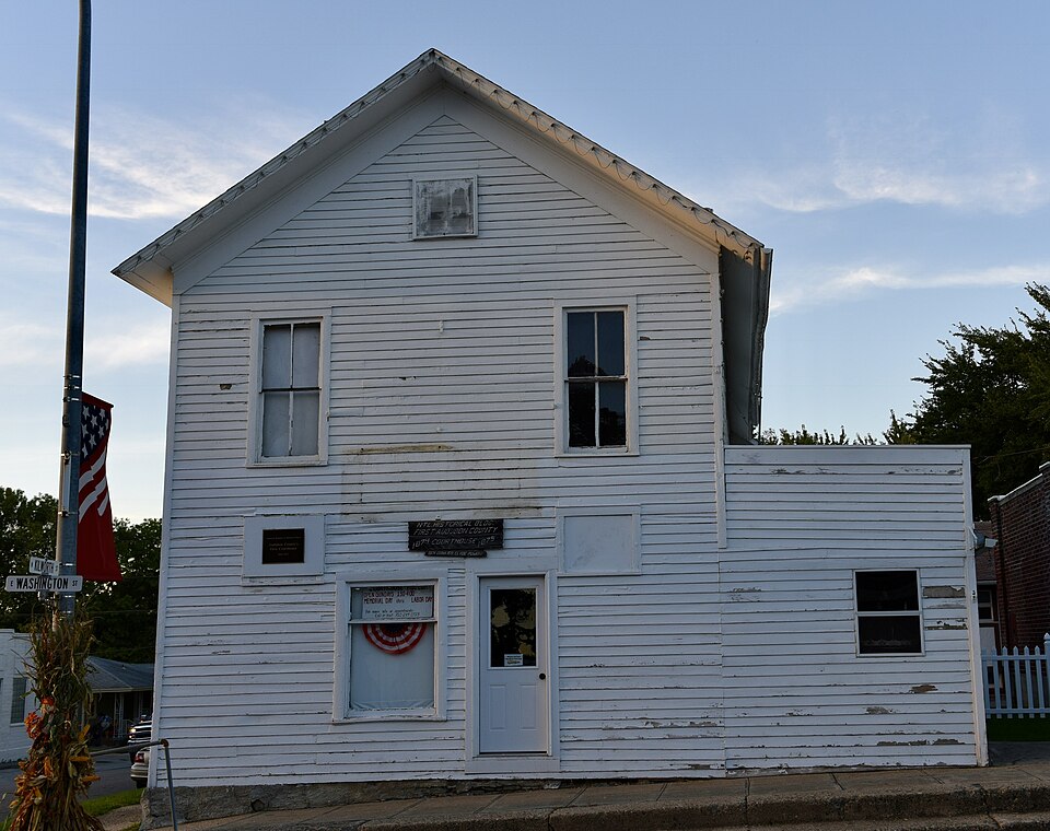 Photograph of Former Audubon County Courthouse