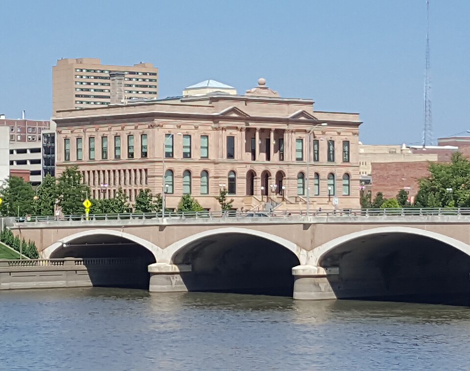 Photograph of Public Library of Des Moines