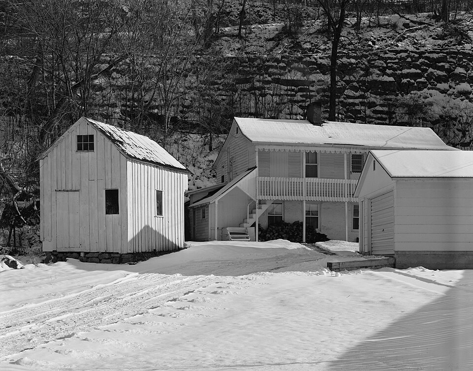Photograph of Kelley House