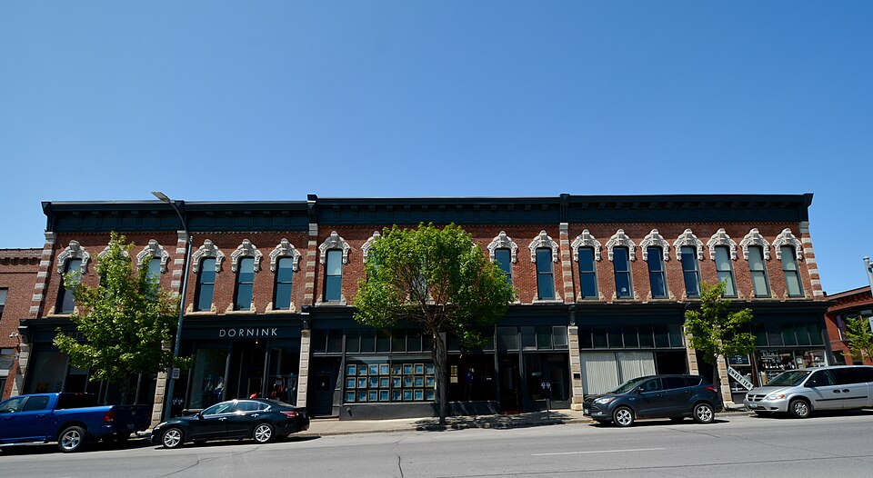 Photograph of Baker-Devotie-Hollingsworth Block