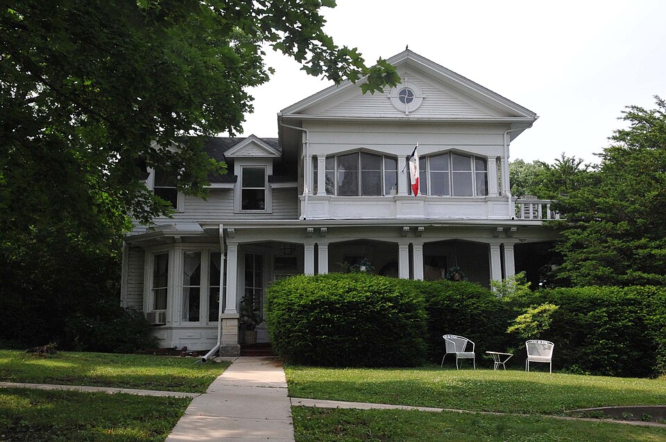 Photograph of S.S. Farwell House
