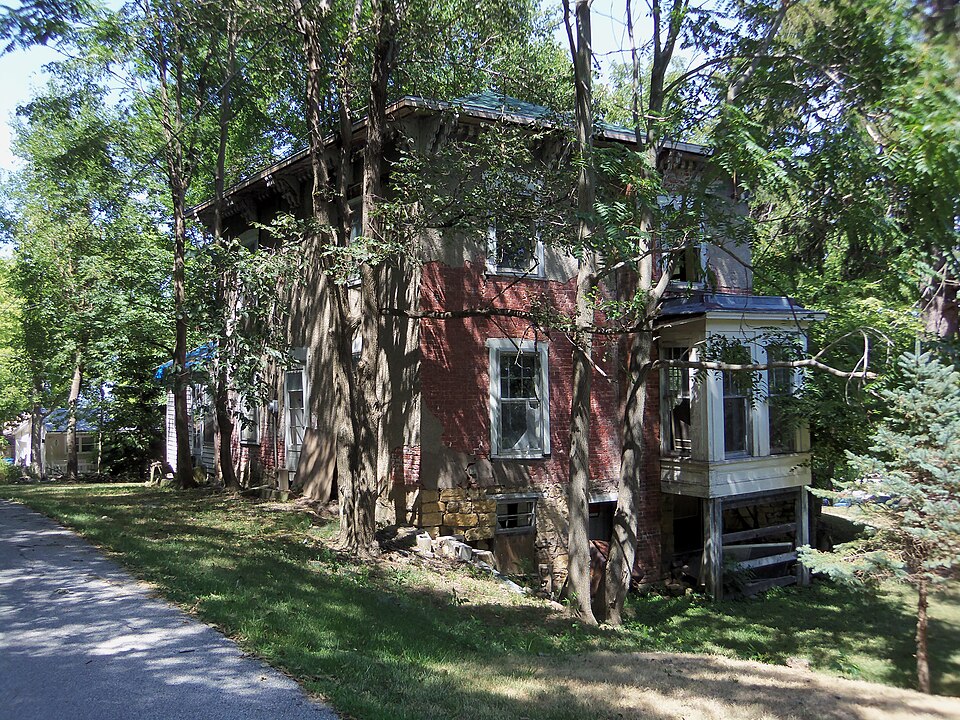 Photograph of Kattenbracher House