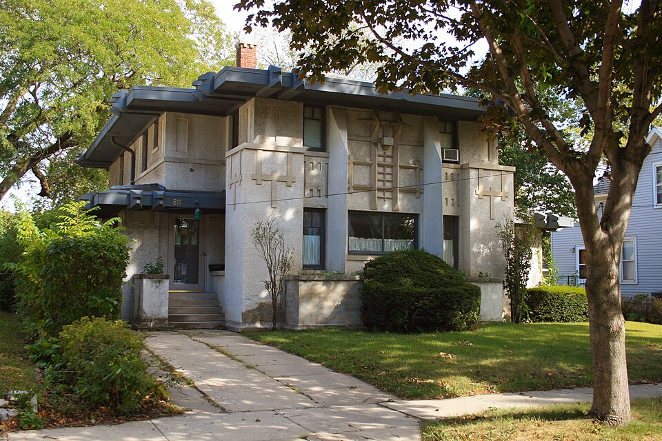 Photograph of Mier Wolf House