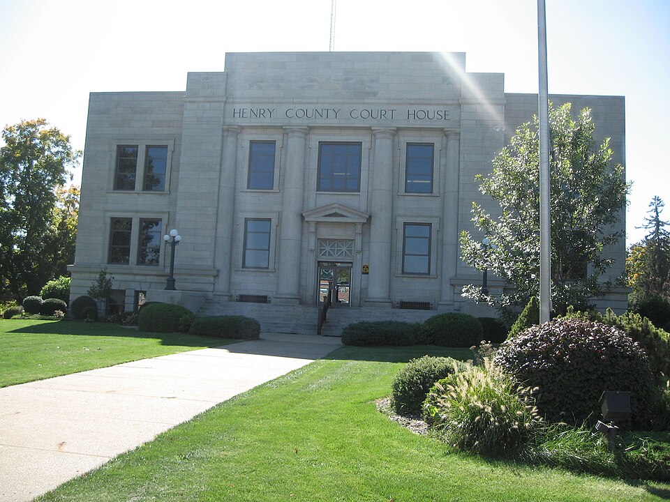 Photograph of Henry County Courthouse