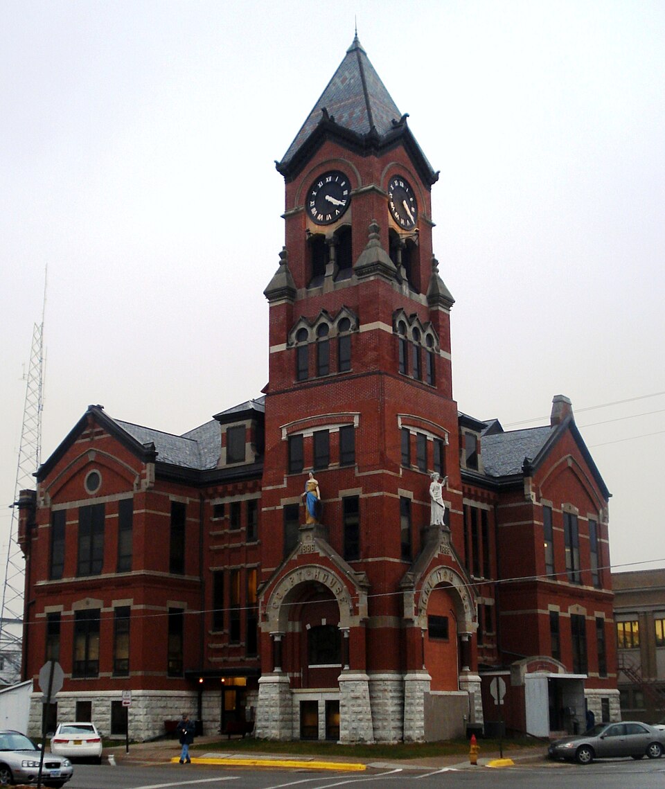 Photograph of Washington County Courthouse
