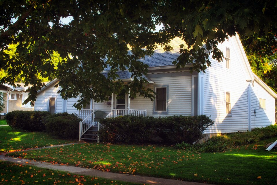 Photograph of Carl and Ulrika Dalander Cassel House