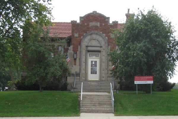 Photograph of Emmetsburg Public Library