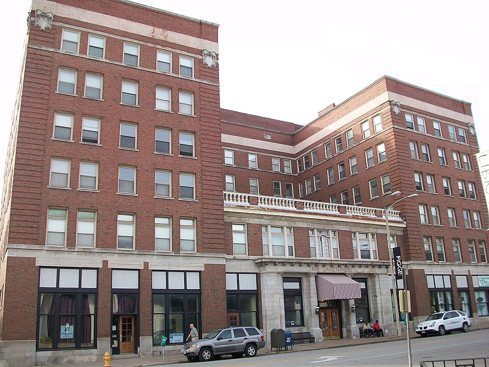 Photograph of Davenport Hotel