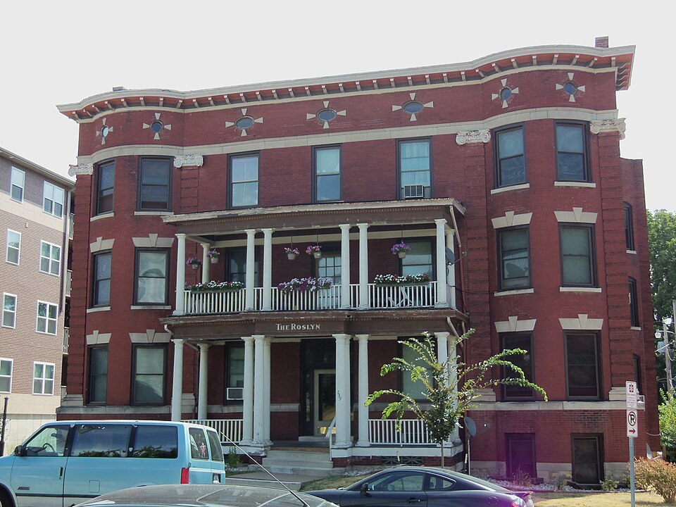 Photograph of Roslyn Flats
