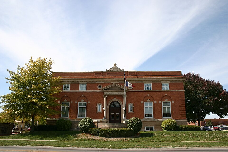 Photograph of Oskaloosa Public Library