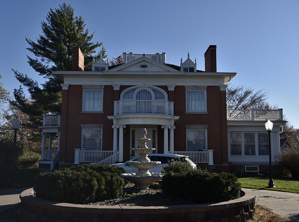 Photograph of Sturdivant-Sawyer House