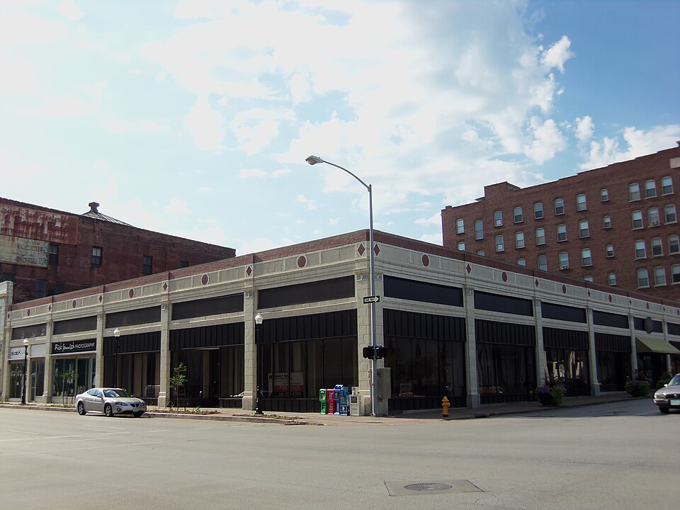 Photograph of Building at 202 W. Third Street