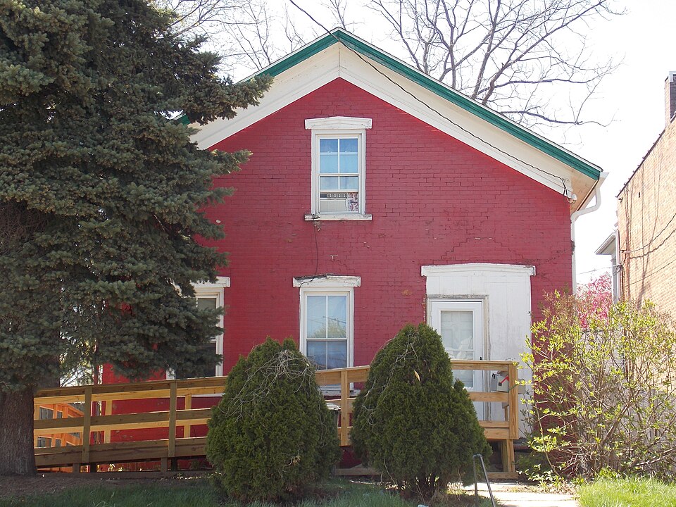 Photograph of John Lueschen House