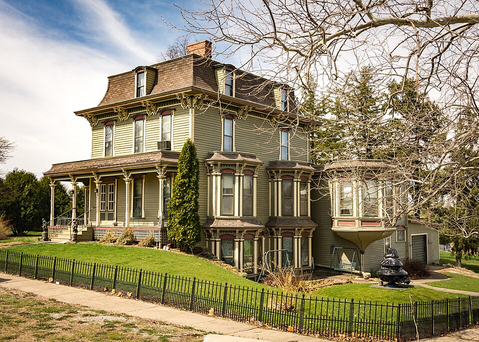 Photograph of P.P. Raymond House