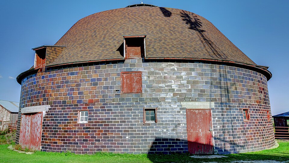Photograph of Erza McKenzie Round Barn