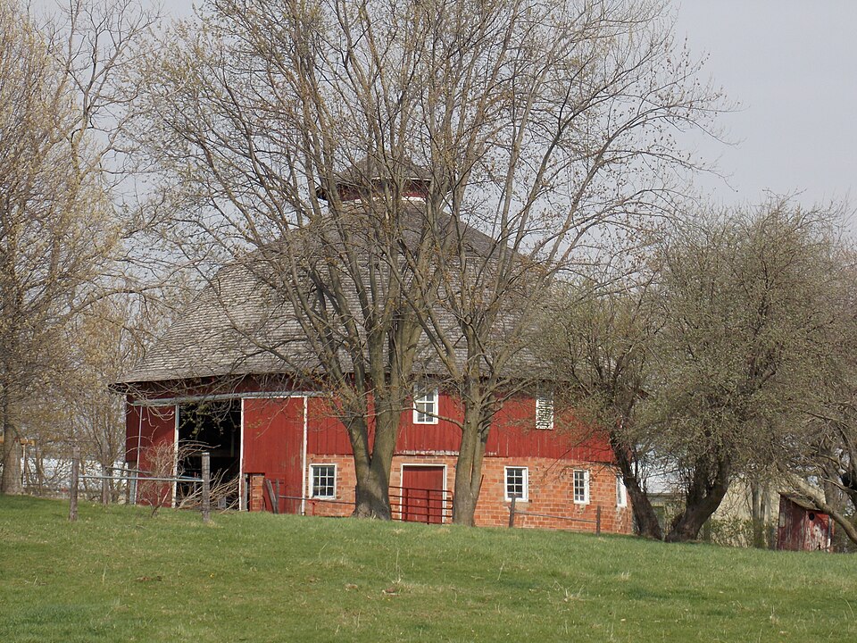 Photograph of Nebergall "Knoll Crest" Round Barn