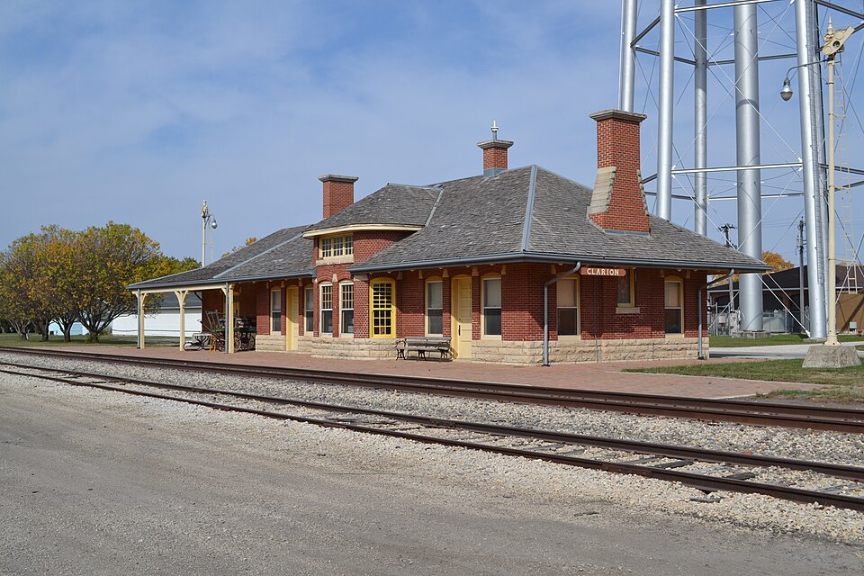 Photograph of Burlington, Cedar Rapids and Northern Railroad Passenger Station