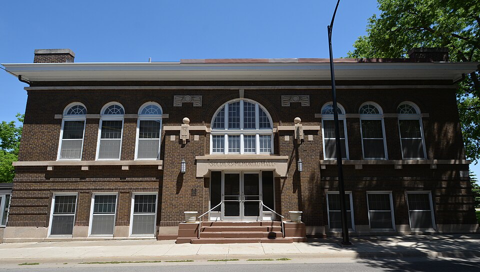 Photograph of Black Hawk County Soldiers Memorial Hall