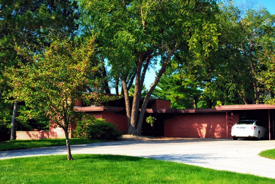 Photograph of Paul J. and Ida Trier House