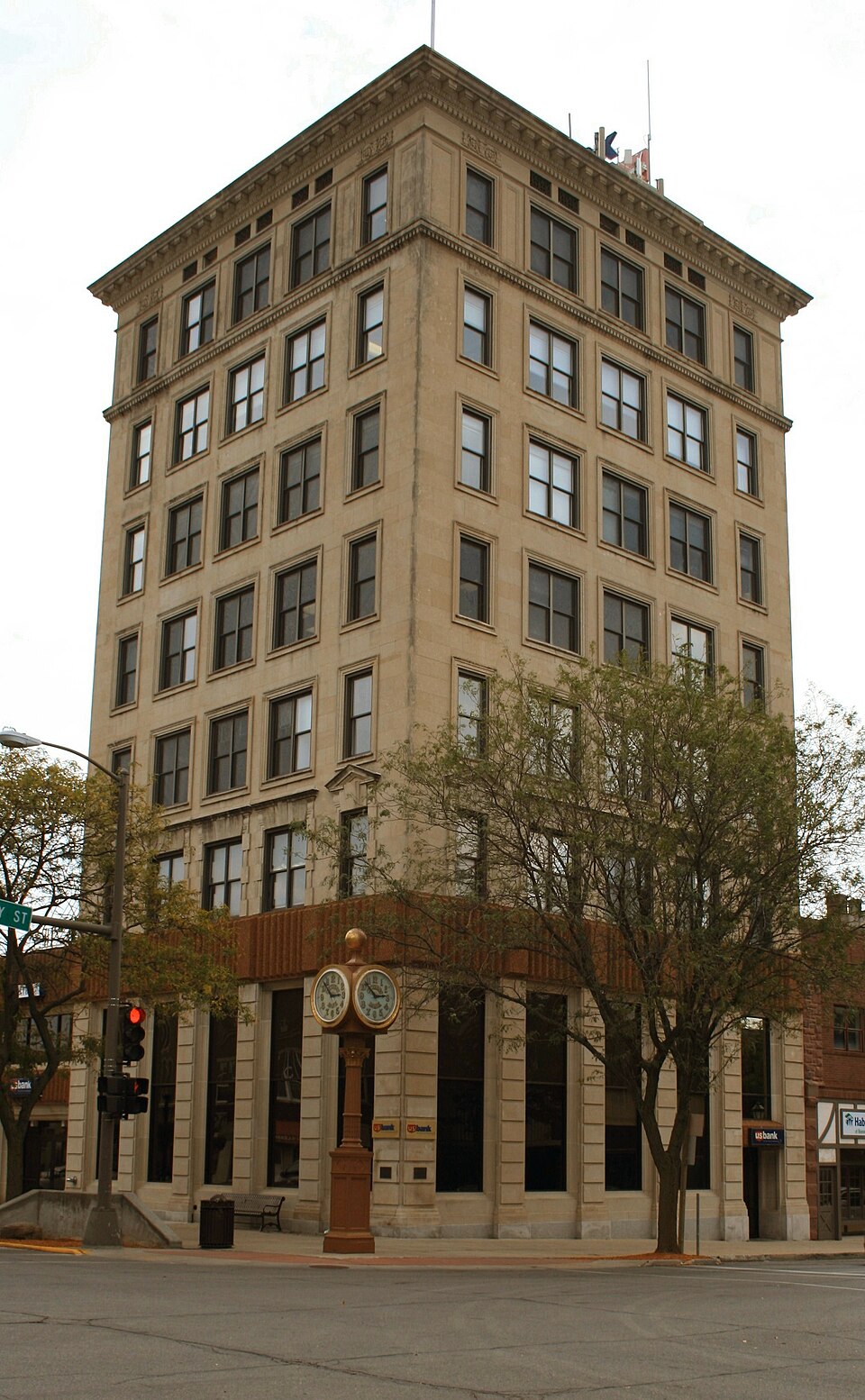Photograph of First National Bank