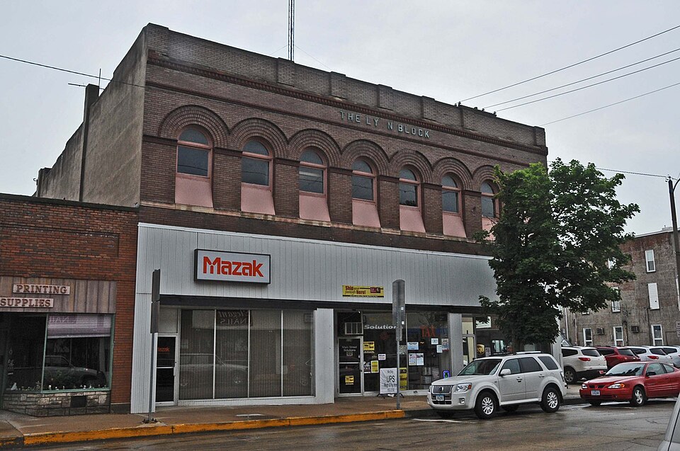 Photograph of Lyon Block