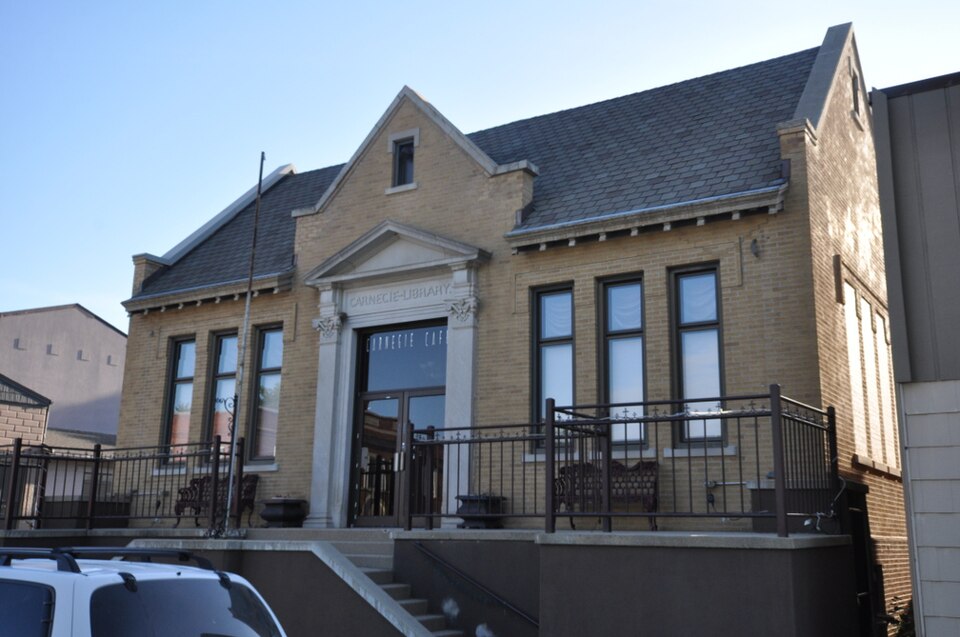 Photograph of Lake City Public Library