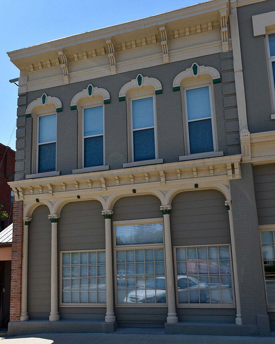 Photograph of Former US Post Office Building