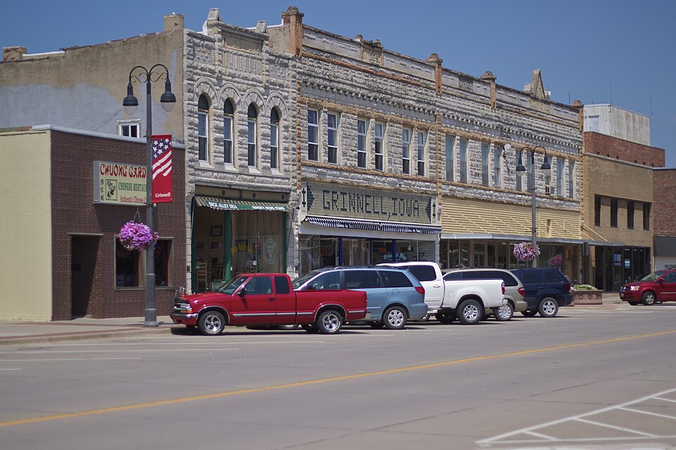 Photograph of Grinnell Historic Commercial District
