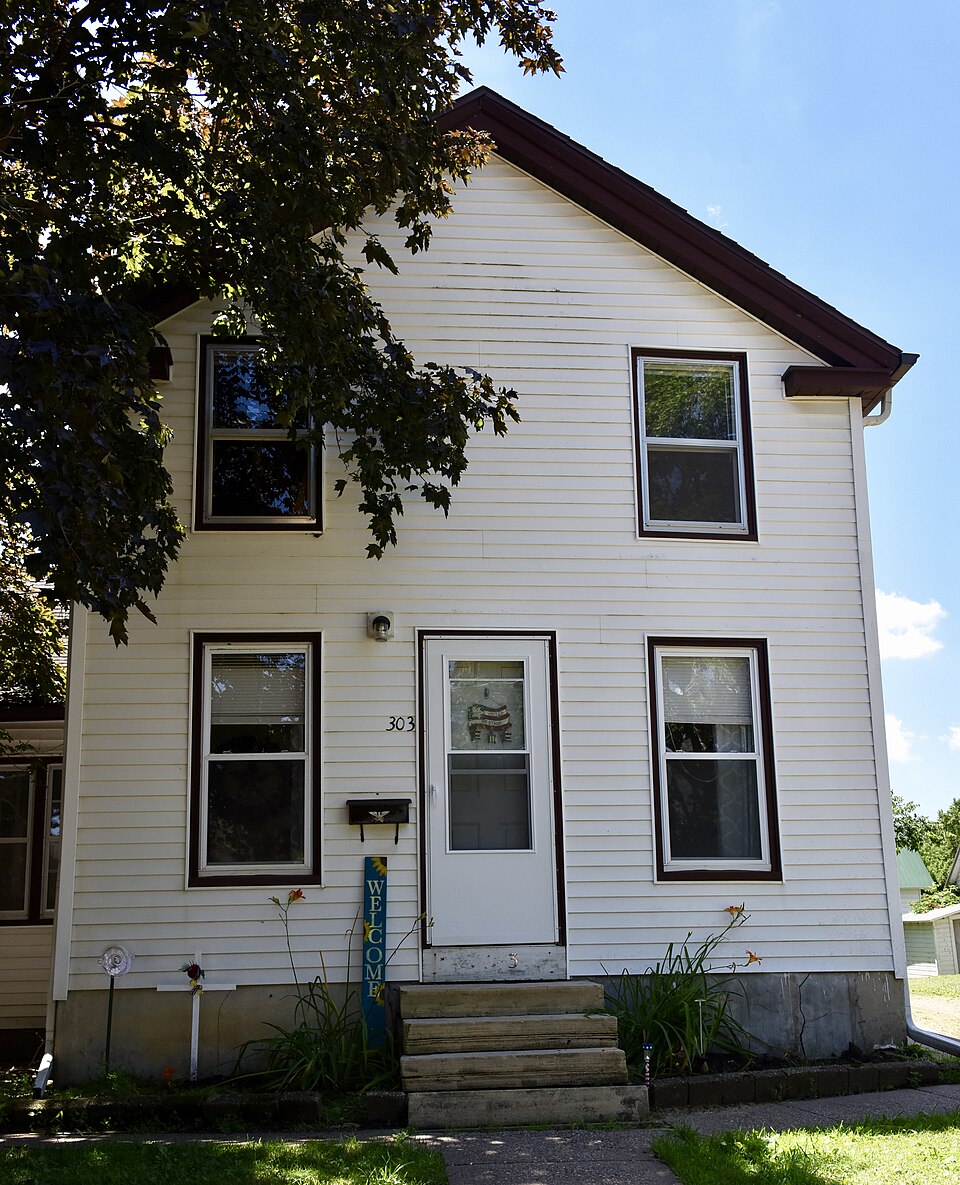 Photograph of Henry Taubman House