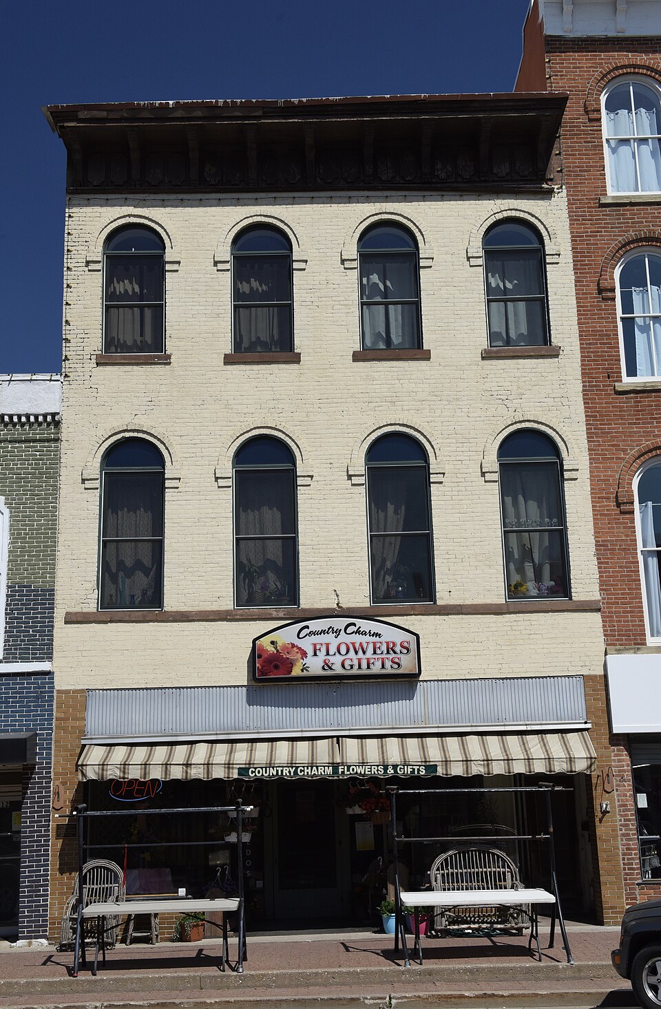 Photograph of Budde-Singer Building