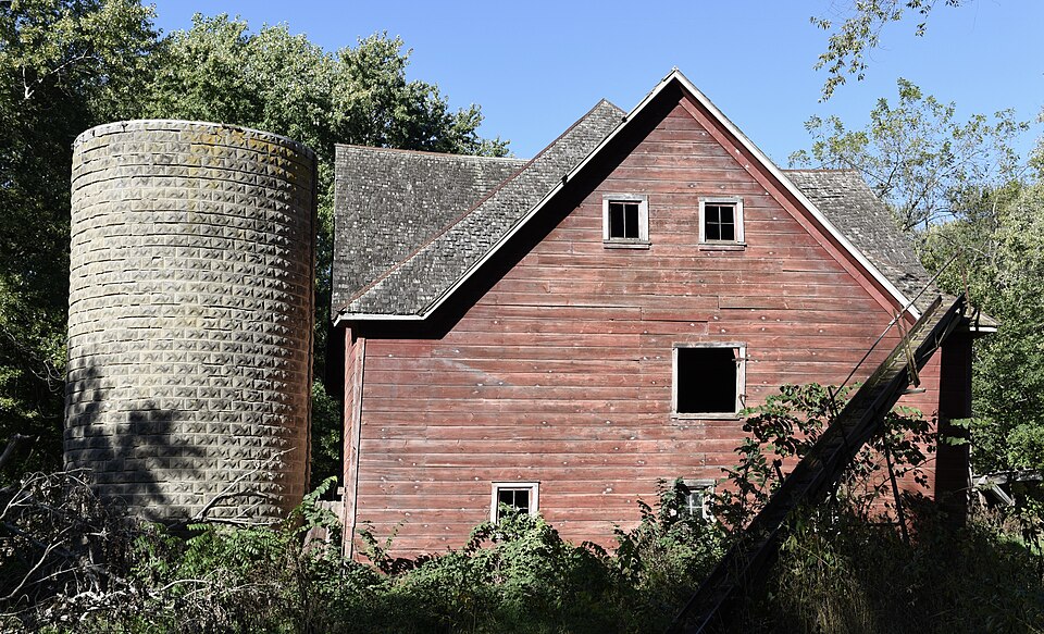 Photograph of Hans J. Jorgensen Barn