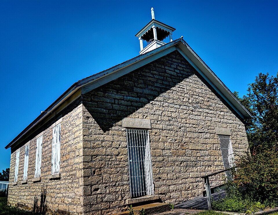 Photograph of Mill Rock School