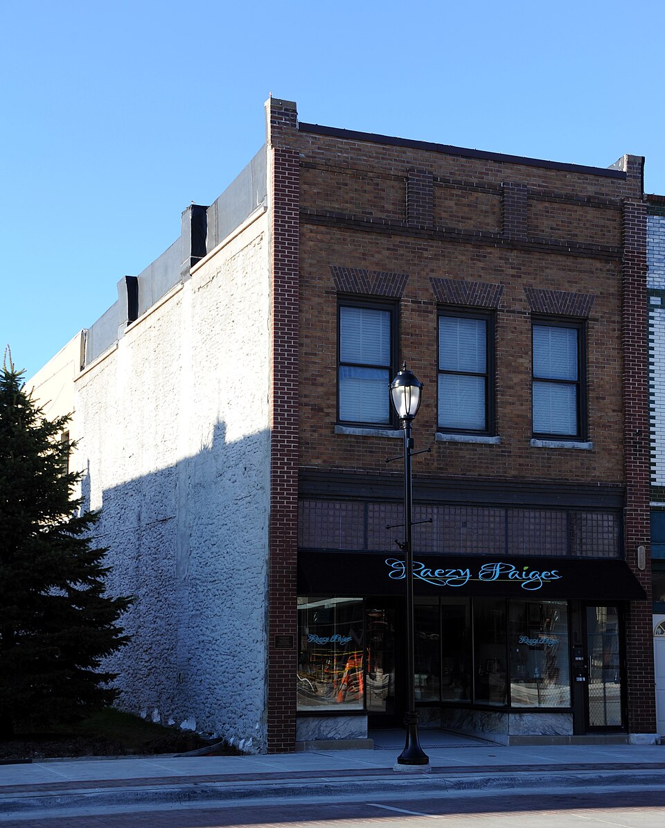 Photograph of McClanahan Block