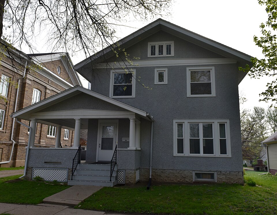 Photograph of Oskaloosa Monthly Meeting of Friends Parsonage