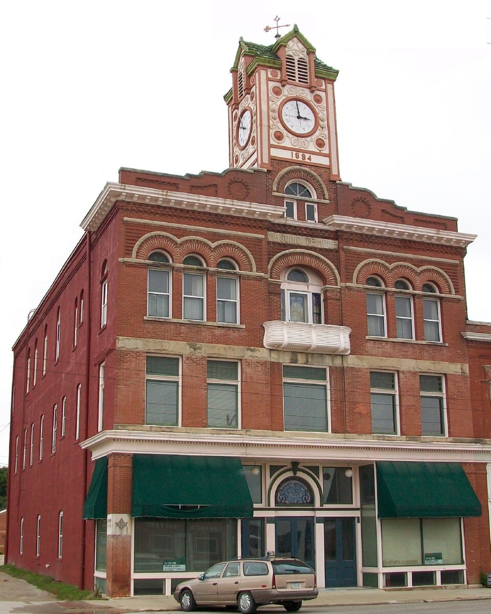 Photograph of Masonic Temple Building