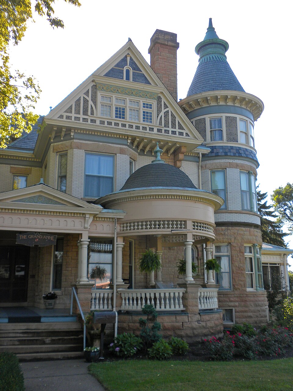 Photograph of C. R. Joy House