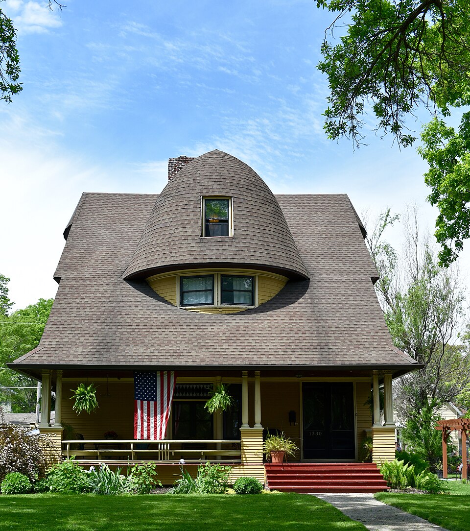 Photograph of West Ninth Streetcar Line Historic District