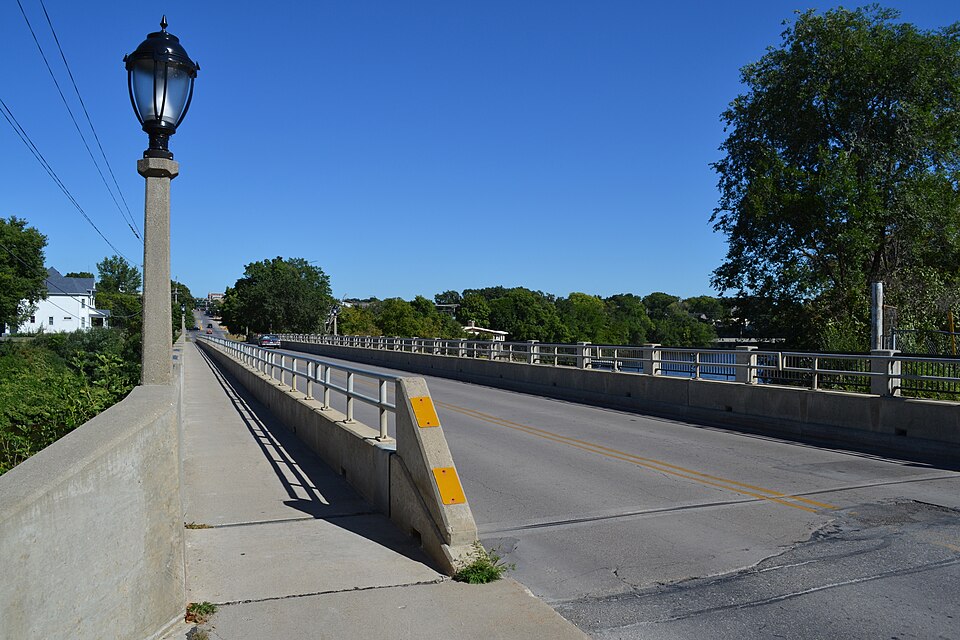 Photograph of Washington Avenue Bridge