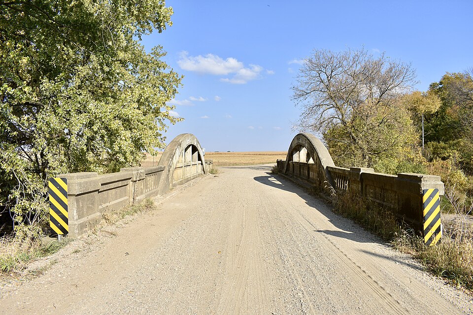 Photograph of Squaw Creek Bridge 2