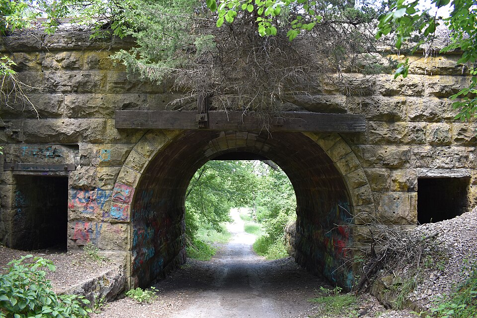 Photograph of Hawkeye Street Underpass