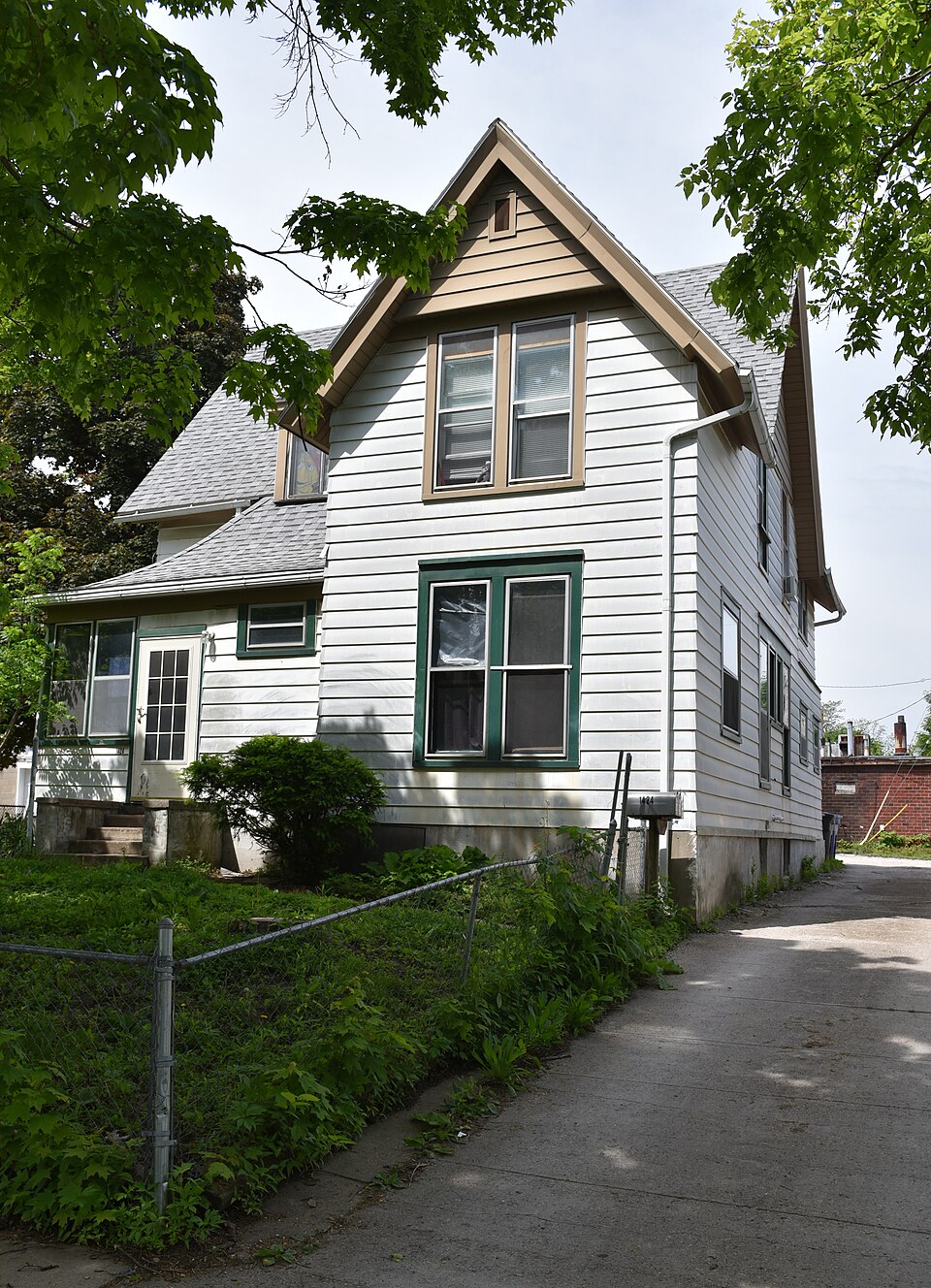 Photograph of Charles H. and Lena May Weitz House