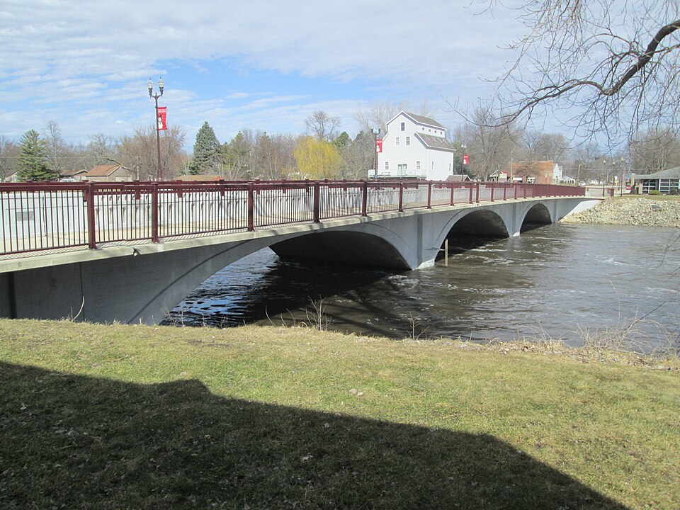 Photograph of Shell Rock Bridge