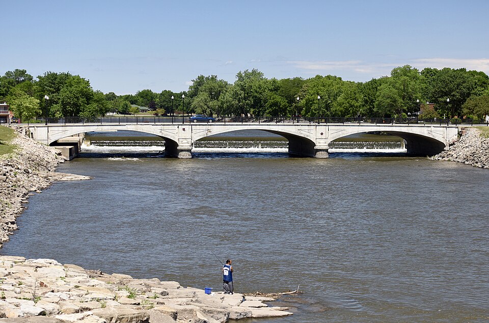 Photograph of Main Street Bridge